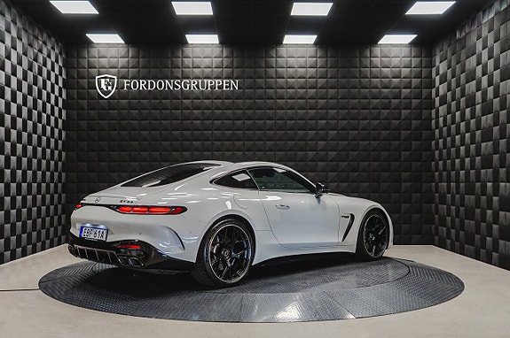 Mercedes-Benz AMG GT 63 10 of 29