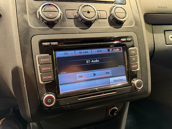 Volkswagen Touran 14 of 27