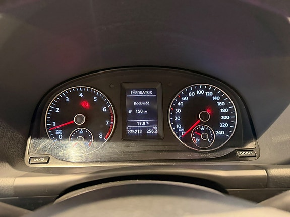 Volkswagen Touran 12 of 27