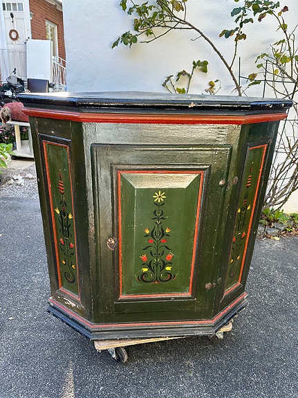 Product image 1 of 8