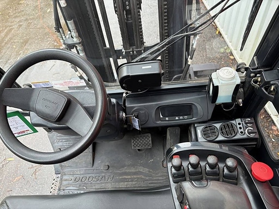 Doosan B 25 X-7 4 of 4