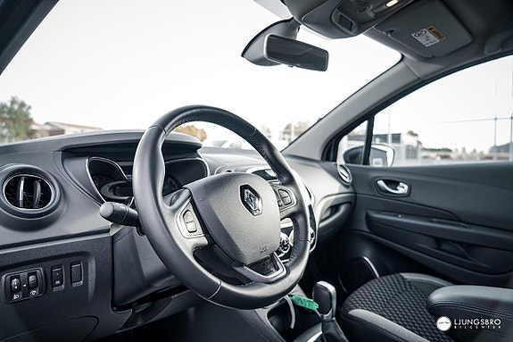 Renault Captur 8 of 14