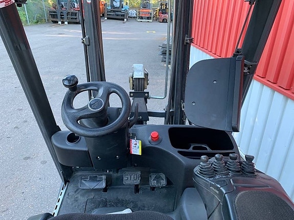 Linde E16C-02 4 of 4