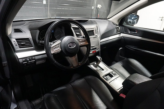 Subaru Outback 13 of 24