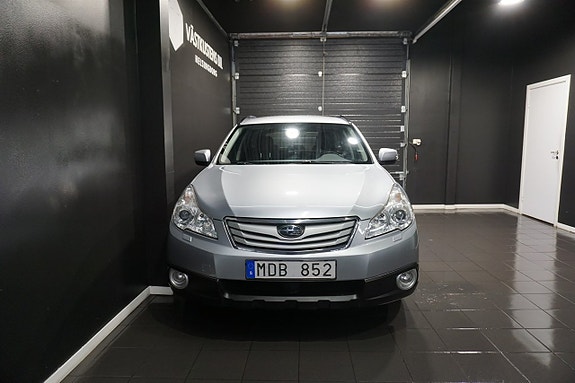 Subaru Outback 2 of 24