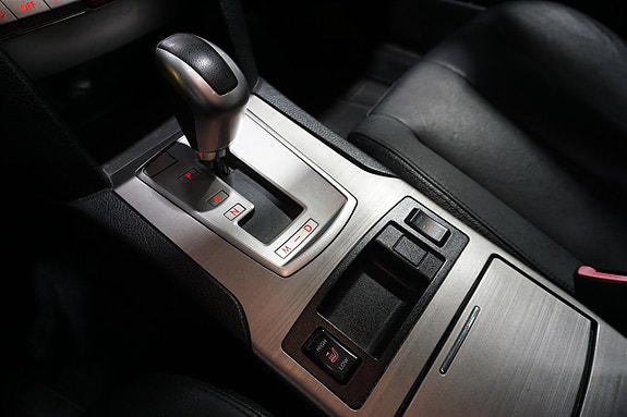 Subaru Outback 14 of 24