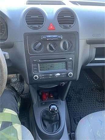 Volkswagen Caddy 8 of 10