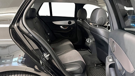 Mercedes-Benz C220 d 5 of 18