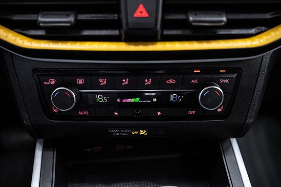 Seat Arona 19 of 27