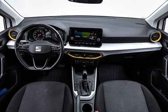 Seat Arona 24 of 27