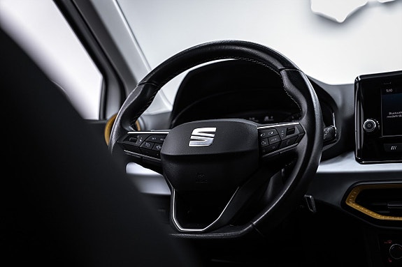 Seat Arona 25 of 27