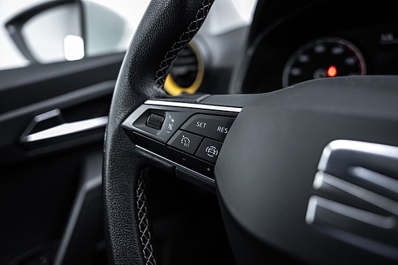 Seat Arona 20 of 27