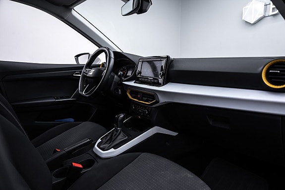 Seat Arona 26 of 27
