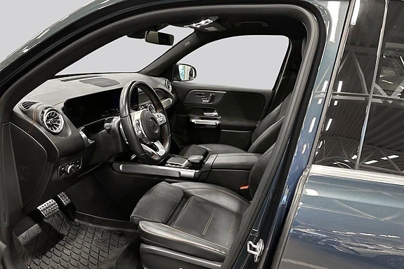 Mercedes-Benz EQB300 8 of 18