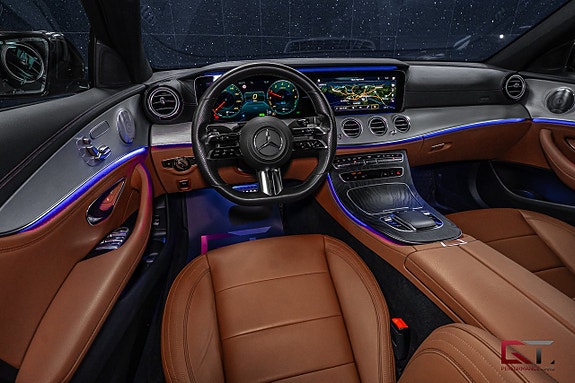Mercedes-Benz E300 de 10 of 20