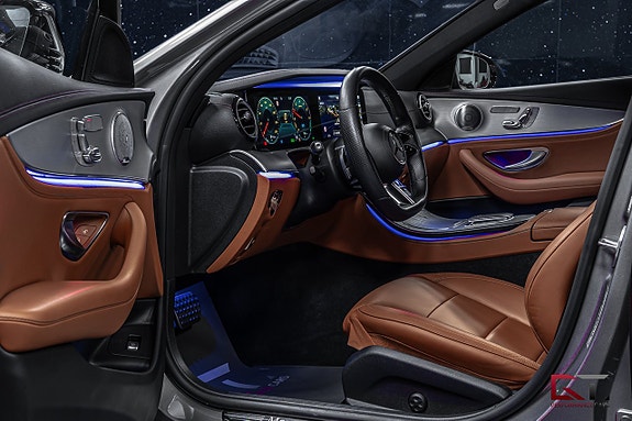 Mercedes-Benz E300 de 8 of 20