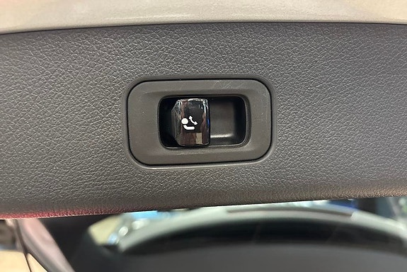 Mercedes-Benz GLC300 de 16 of 20