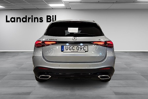 Mercedes-Benz GLC300 de 5 of 20