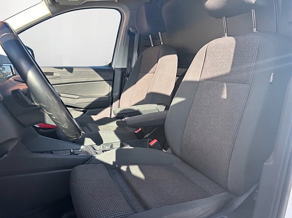 Volkswagen Caddy Maxi 10 of 13