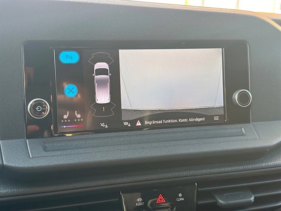 Volkswagen Caddy Maxi 13 of 13