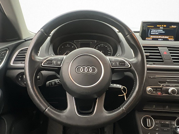 Audi Q3 13 of 29