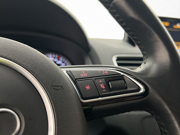 Audi Q3 17 of 29