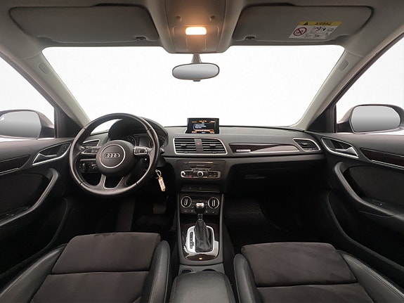 Audi Q3 12 of 29