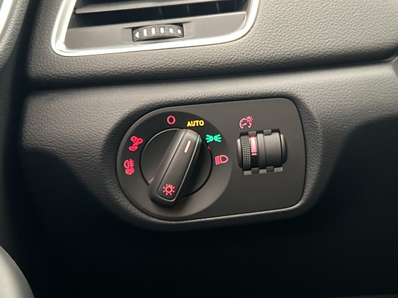 Audi Q3 14 of 29