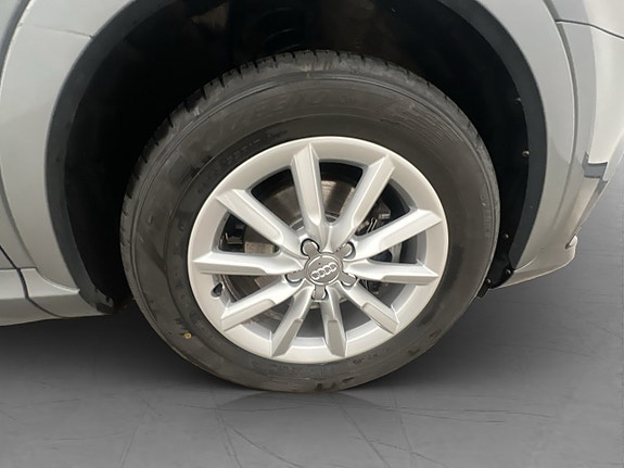 Audi Q3 27 of 29