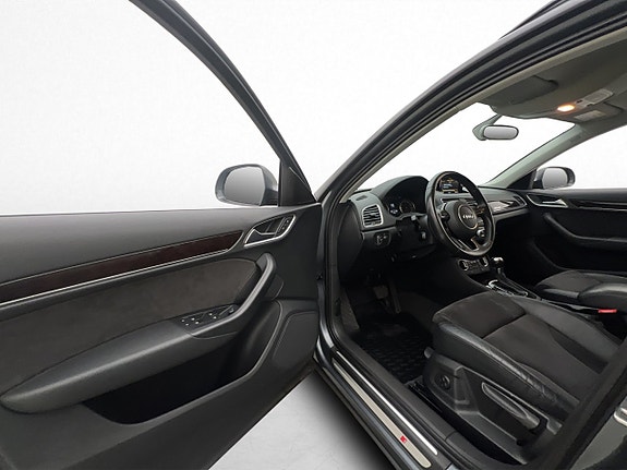 Audi Q3 10 of 29