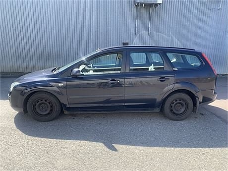 Ford Focus 2 of 10