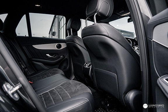 Mercedes-Benz GLC300 de 15 of 18