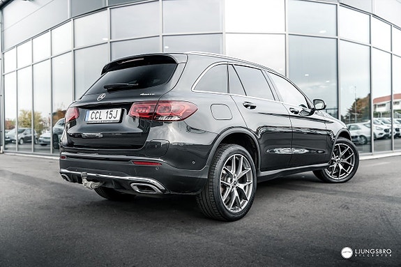 Mercedes-Benz GLC300 de 2 of 18