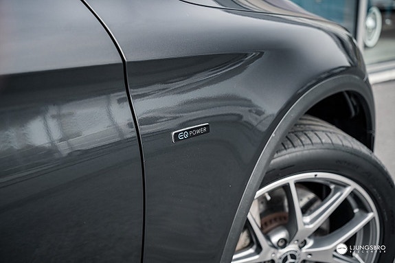 Mercedes-Benz GLC300 de 17 of 18