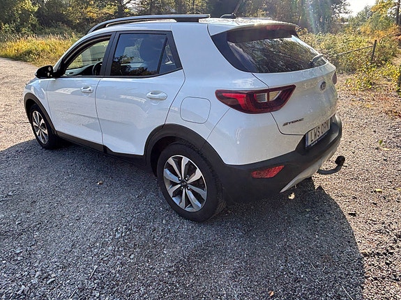 Kia Stonic 5 of 9