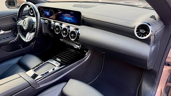 Mercedes-Benz CLA250 e 8 of 20