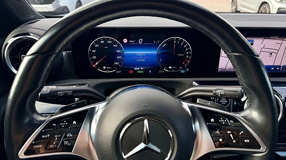 Mercedes-Benz CLA250 e 16 of 20