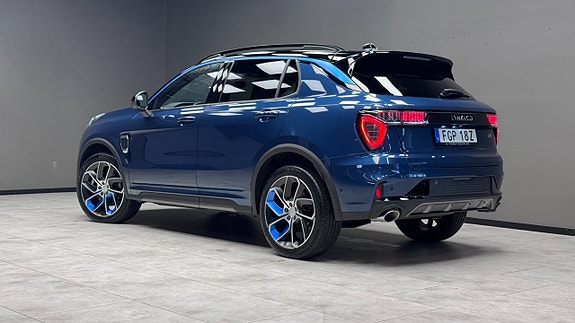 Lynk & Co 01 16 of 21