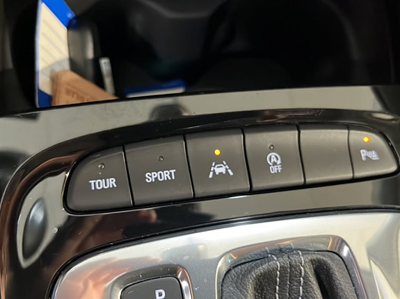 Opel Insignia 17 of 24