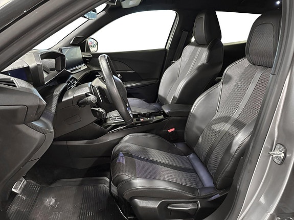 Peugeot 2008 7 of 25