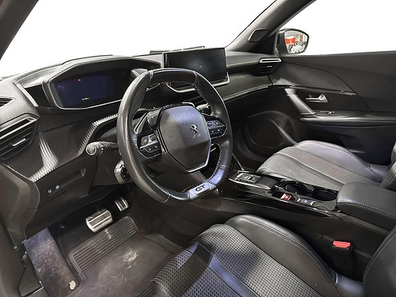 Peugeot 2008 8 of 25
