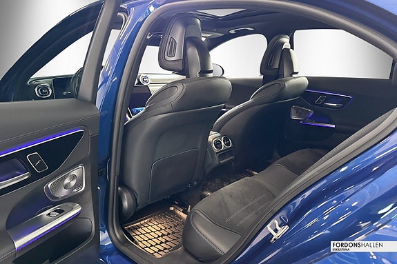 Mercedes-Benz C300 e 14 of 29