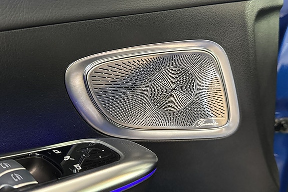 Mercedes-Benz C300 e 25 of 29
