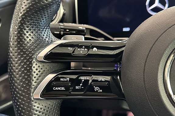 Mercedes-Benz C300 e 18 of 29