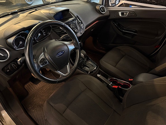 Ford Fiesta 9 of 21