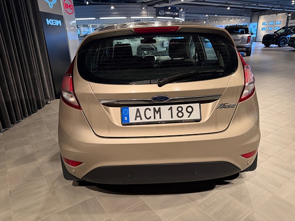 Ford Fiesta 5 of 21