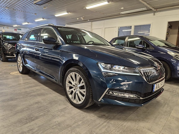Skoda Superb 6 of 22