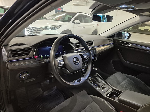 Skoda Superb 11 of 22