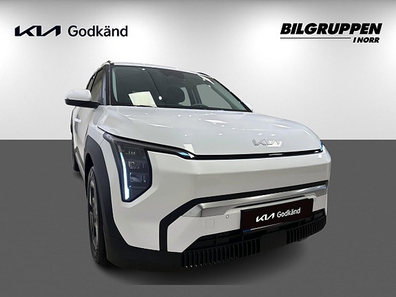 Kia EV3 2 of 13