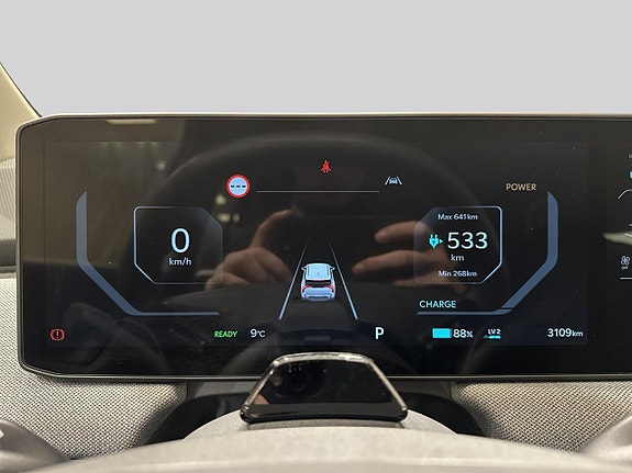 Kia EV3 8 of 13